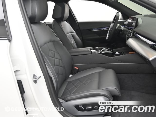BMW 5-Series 530i xDrive M Sport