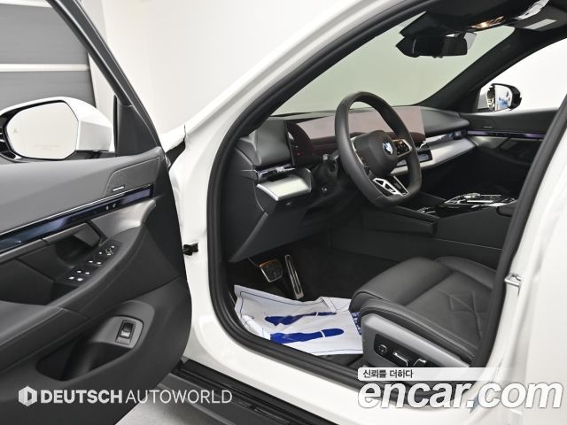 BMW 5-Series 530i xDrive M Sport