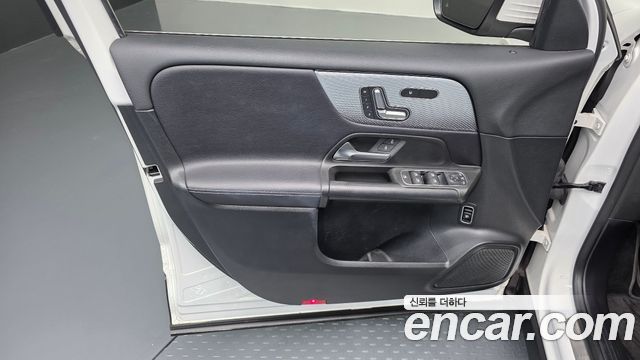 Mercedes-Benz GLB-Class GLB200 d