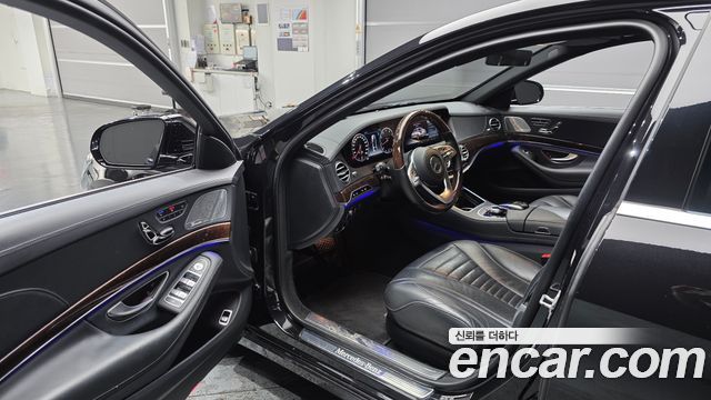 Mercedes-Benz S-Class S560L 4MATIC