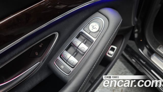 Mercedes-Benz S-Class S560L 4MATIC