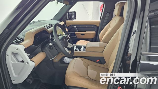 Land Rover Defender 110 D300 X-Dynamic HSE