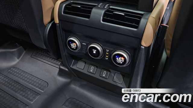 Land Rover Defender 110 D300 X-Dynamic HSE