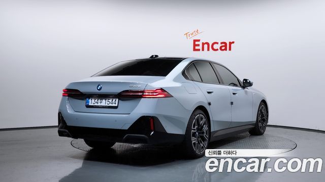 BMW 5-Series 530e M Sport