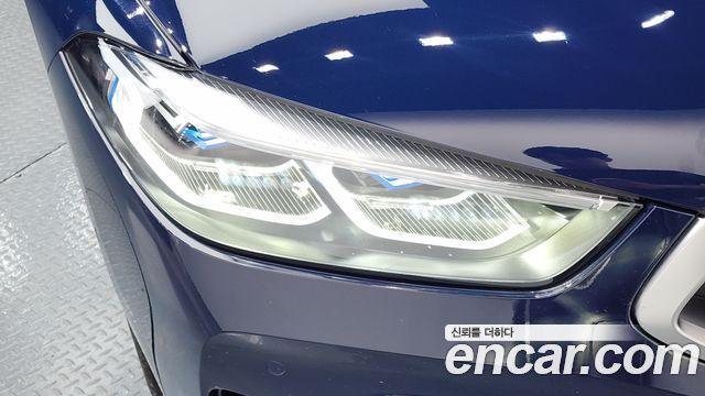 BMW 8-Series M850i xDrive Gran Coupe Individual Edition