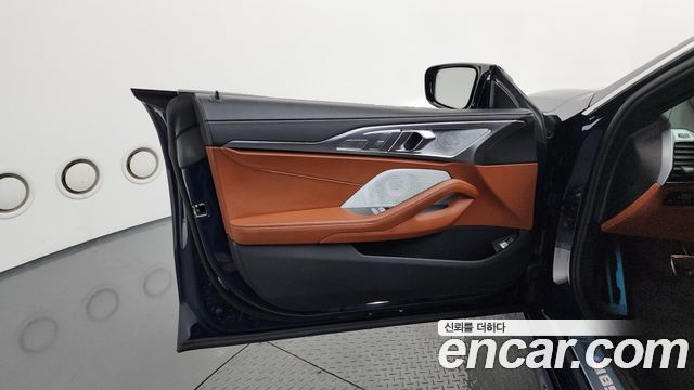 BMW 8-Series M850i xDrive Gran Coupe Individual Edition