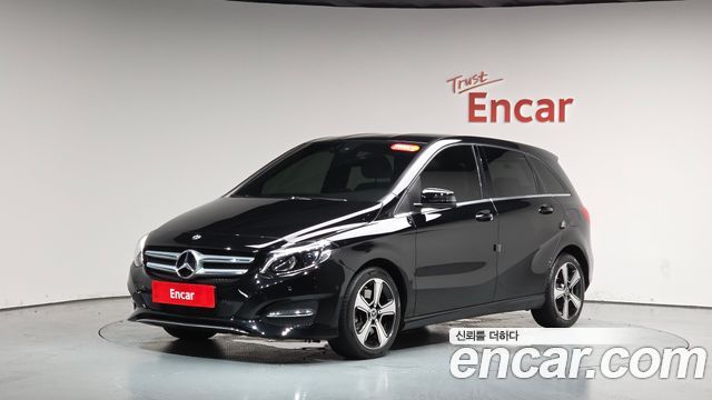 Mercedes-Benz B-Class B220