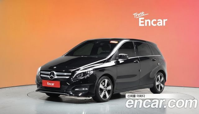 Mercedes-Benz B-Class B220