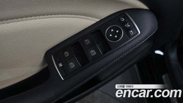 Mercedes-Benz B-Class B220
