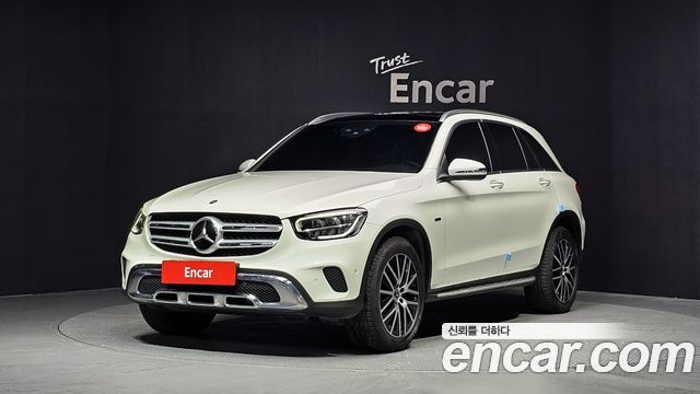 Mercedes-Benz GLC-Class GLC300e 4MATIC