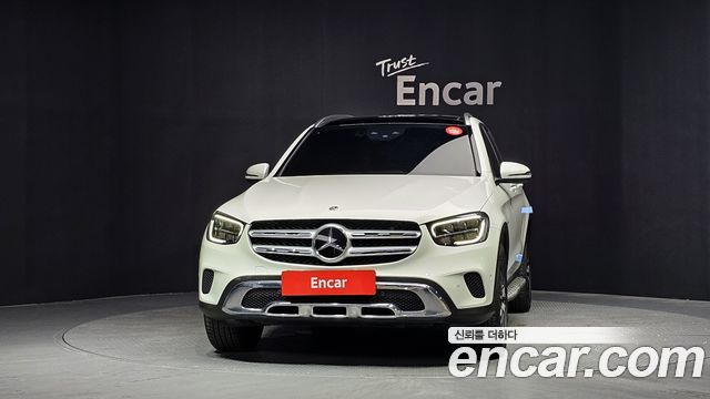 Mercedes-Benz GLC-Class GLC300e 4MATIC