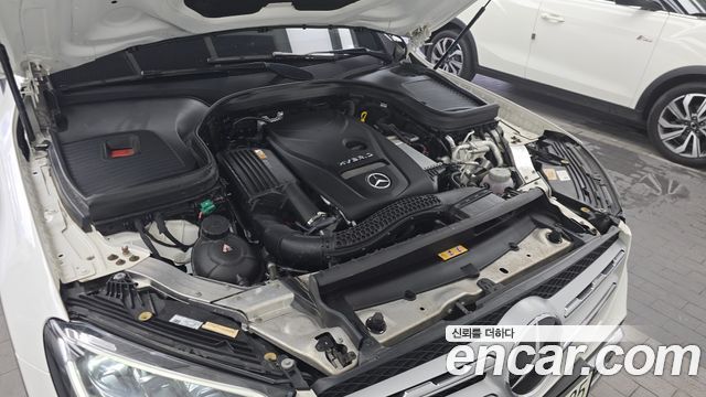Mercedes-Benz GLC-Class GLC300e 4MATIC
