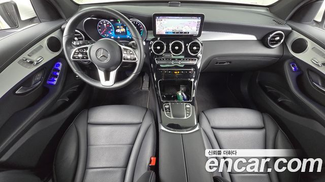 Mercedes-Benz GLC-Class GLC300e 4MATIC