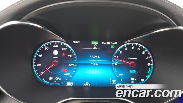 Mercedes-Benz GLC-Class GLC300e 4MATIC