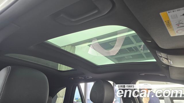 Mercedes-Benz GLC-Class GLC300e 4MATIC