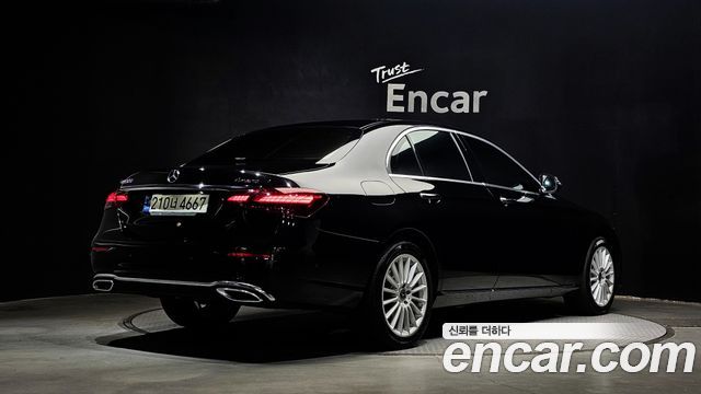 Mercedes-Benz E-Class E220d 4MATIC Exclusive