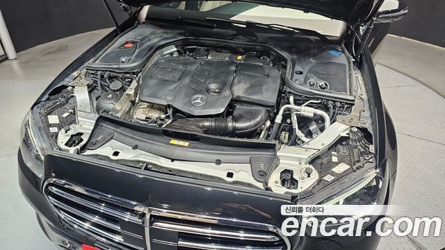 Mercedes-Benz E-Class E220d 4MATIC Exclusive