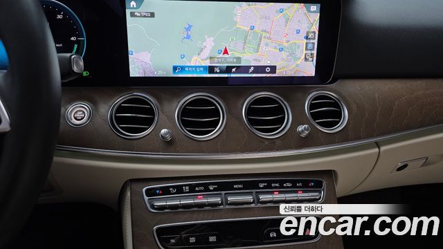 Mercedes-Benz E-Class E220d 4MATIC Exclusive