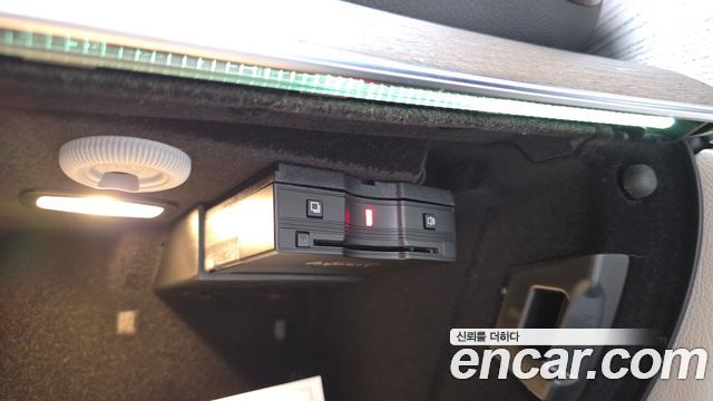 Mercedes-Benz E-Class E220d 4MATIC Exclusive