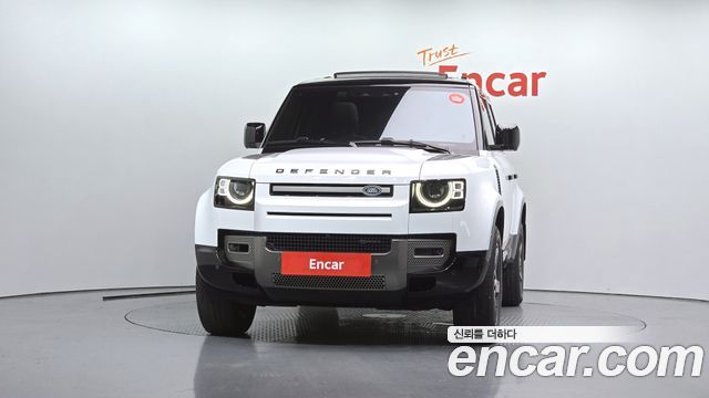 Land Rover Defender 110 P300 X-Dynamic SE