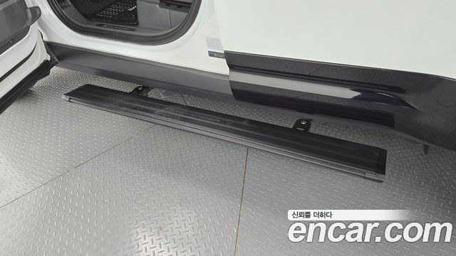 Land Rover Defender 110 P300 X-Dynamic SE