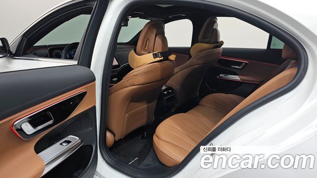 Mercedes-Benz E-Class E200 AMG Line