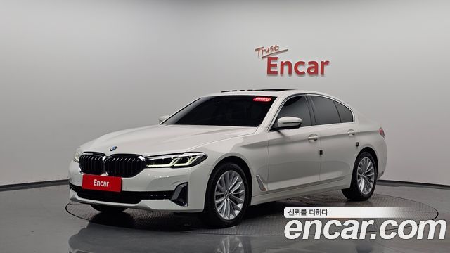 BMW 5-Series 530i xDrive Luxury