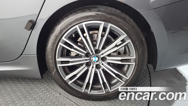 BMW 3-Series 320i M Sport