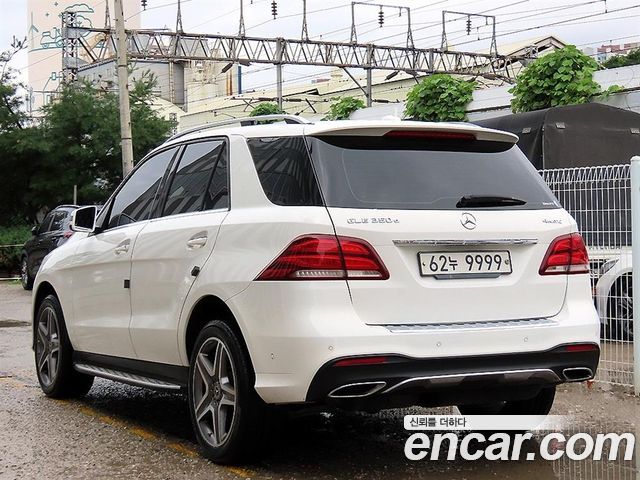 Mercedes-Benz GLE-Class GLE350 d 4MATIC