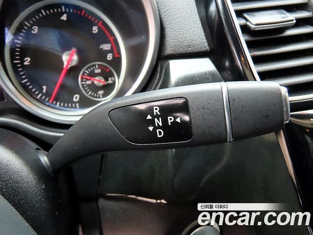 Mercedes-Benz GLE-Class GLE350 d 4MATIC
