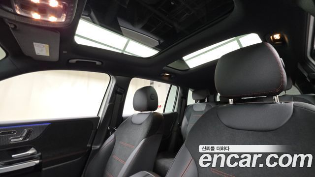 Mercedes-Benz EQB EQB300 4MATIC AMG Line