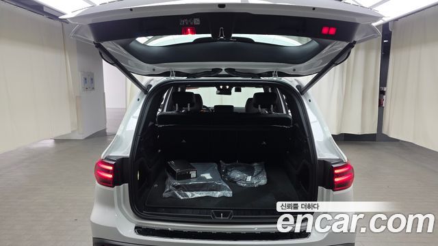 Mercedes-Benz EQB EQB300 4MATIC AMG Line