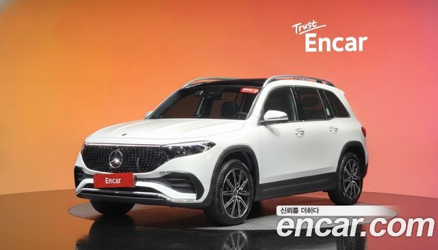 Mercedes-Benz EQB EQB300 4MATIC AMG Line
