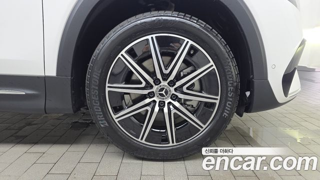 Mercedes-Benz EQB EQB300 4MATIC AMG Line