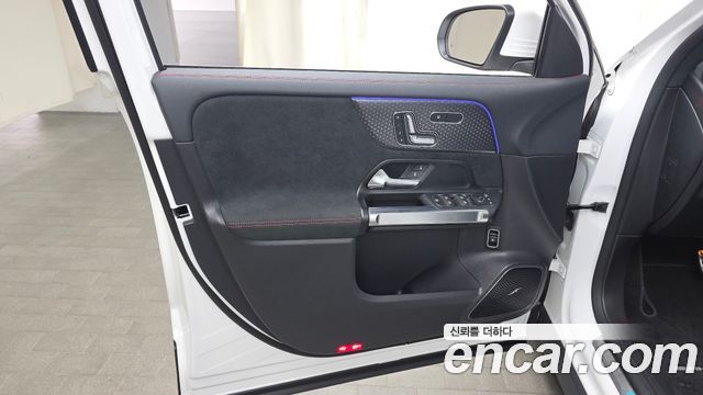 Mercedes-Benz EQB EQB300 4MATIC AMG Line