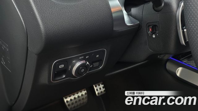 Mercedes-Benz EQB EQB300 4MATIC AMG Line