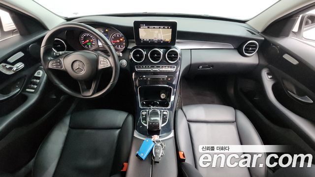 Mercedes-Benz C-Class C200