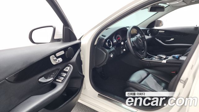 Mercedes-Benz C-Class C200