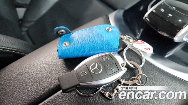 Mercedes-Benz C-Class C200