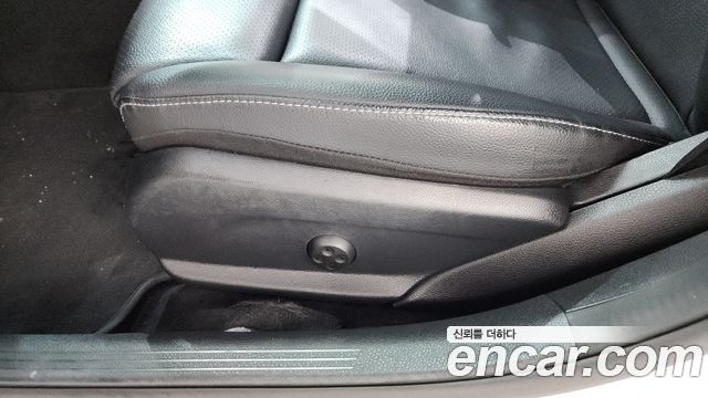 Mercedes-Benz C-Class C200