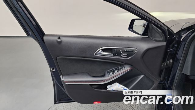 Mercedes-Benz A-Class A200 AMG Line