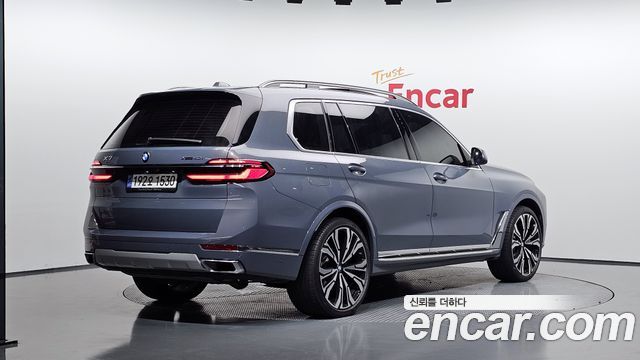 BMW X7 xDrive 40i Design Pure Excellence 6-Seater