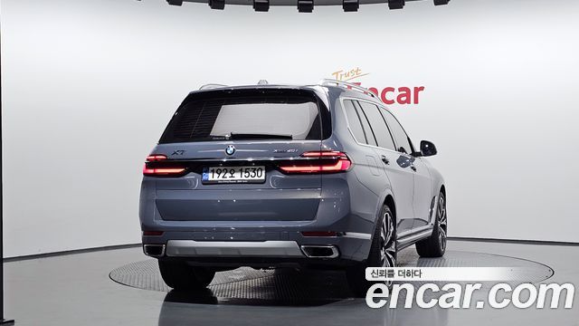 BMW X7 xDrive 40i Design Pure Excellence 6-Seater