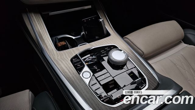 BMW X7 xDrive 40i Design Pure Excellence 6-Seater