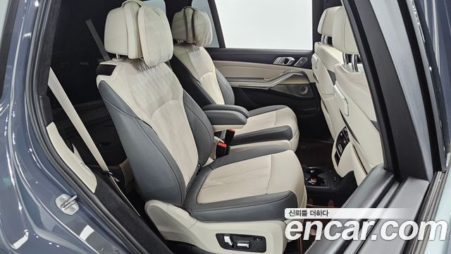 BMW X7 xDrive 40i Design Pure Excellence 6-Seater