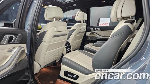 BMW X7 xDrive 40i Design Pure Excellence 6-Seater