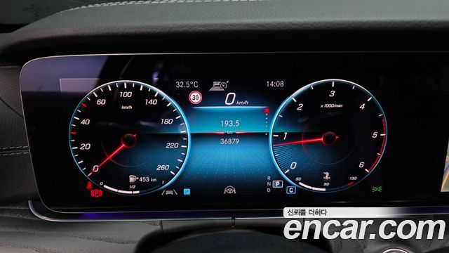 Mercedes-Benz E-Class E220d 4MATIC AMG Line
