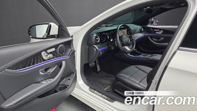 Mercedes-Benz E-Class E220d 4MATIC AMG Line