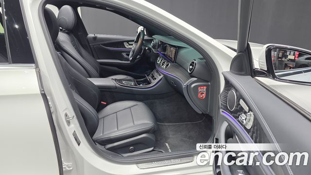 Mercedes-Benz E-Class E220d 4MATIC AMG Line