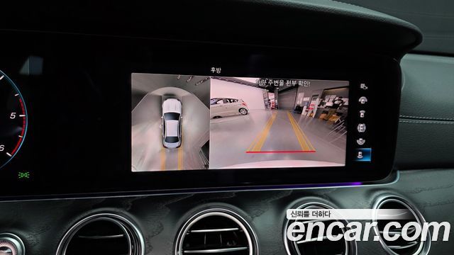 Mercedes-Benz E-Class E220d 4MATIC AMG Line